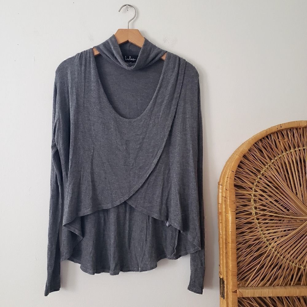 Lulu's Tulip Hem Keyhole Blouse M Gray